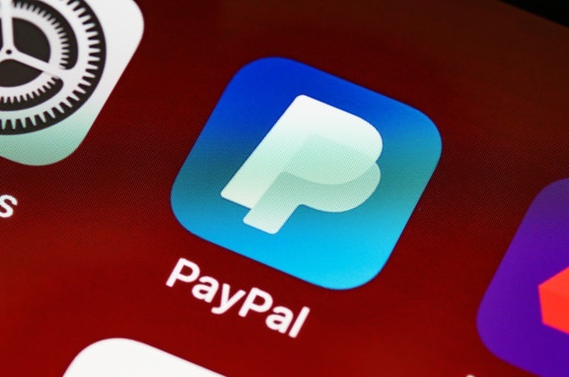 Logo PayPal w aplikacji telefonicznej